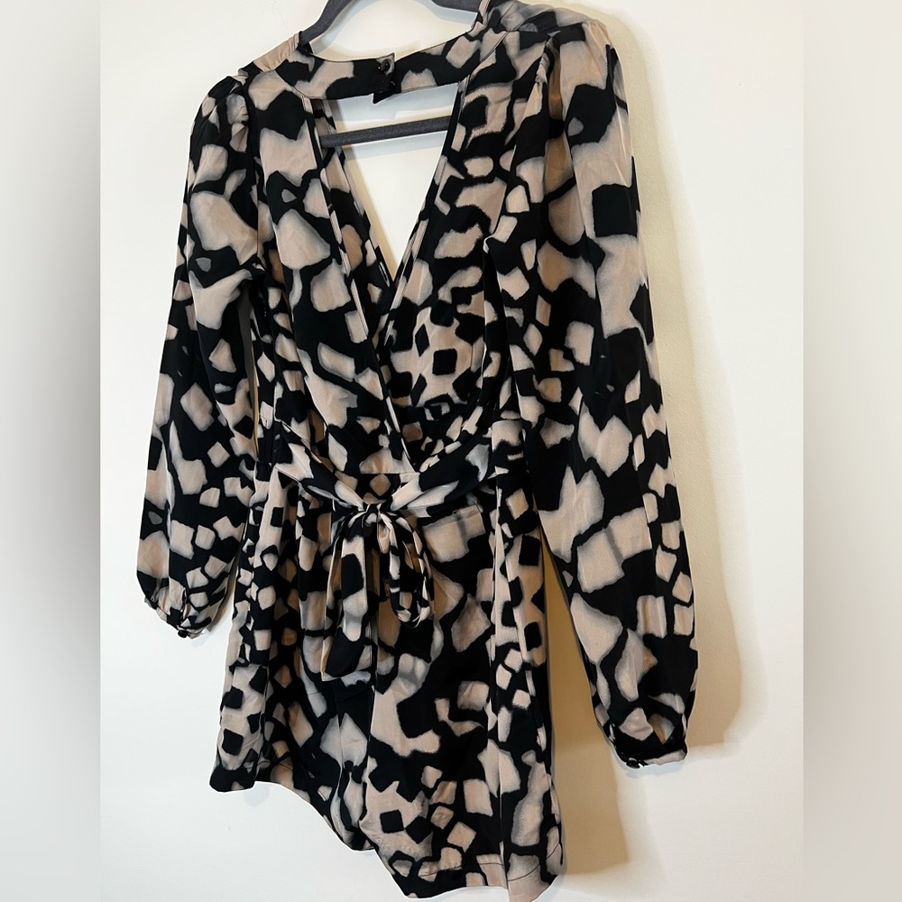 ASOS Black & Cream romper size 6